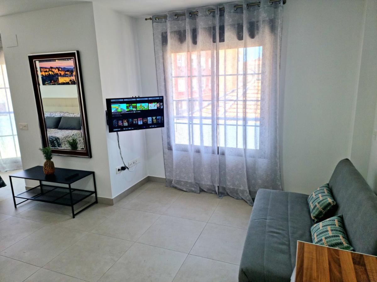 מאלגה Apartamentos Elemar Free Luggage Storage מראה חיצוני תמונה