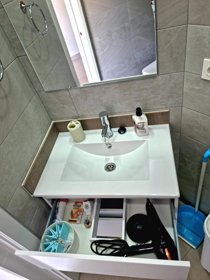 מאלגה Apartamentos Elemar Free Luggage Storage מראה חיצוני תמונה