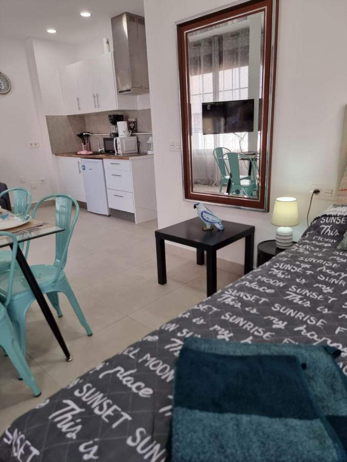 מאלגה Apartamentos Elemar Free Luggage Storage מראה חיצוני תמונה