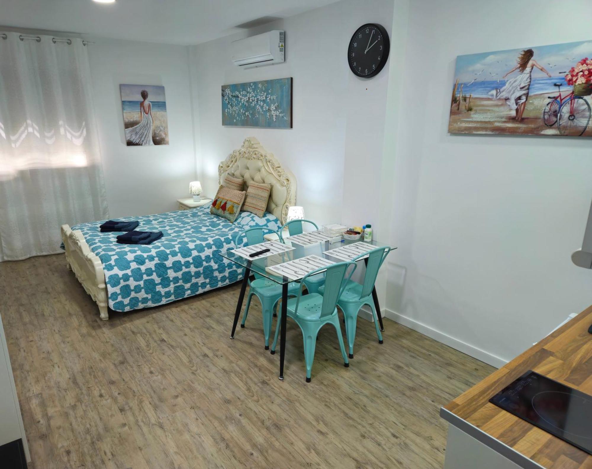 מאלגה Apartamentos Elemar Free Luggage Storage חדר תמונה